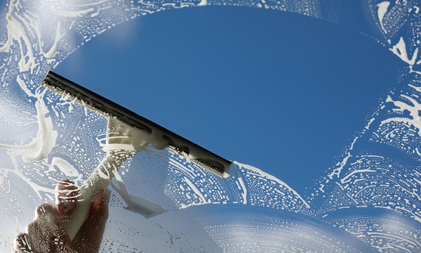 Glas- und Fensterreinigung